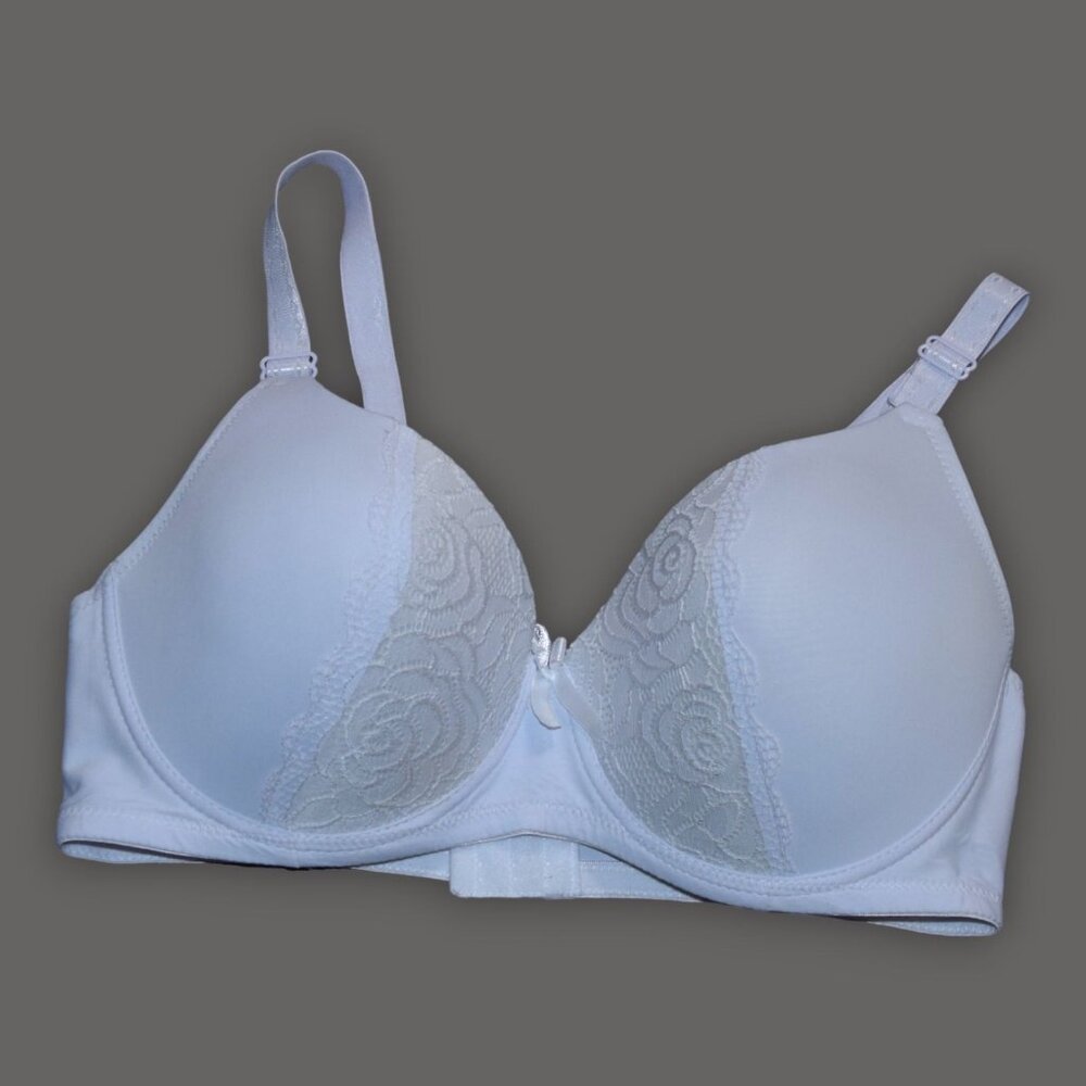 EMILY JOHNSON Women's Sz 38DD Light lavender Bra - EXCELLENT CONDITION